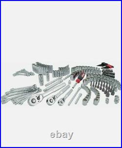CRAFTSMAN MECHANIC'S TOOL SET SAE/METRIC, 216 piece Versastack tool box CRAFTSMAN MECHANIC'S TOOL SET SAE/METRIC, 216 piece Versastack tool box