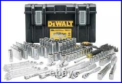 DeWalt Mechanics Tool Set (226-Piece) with TOUGHSYSTEM 22 in. Medium Tool Box