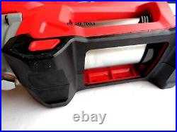 NEW IN BOX Milwaukee 2646-20 Grease Gun M18 18 Volt Cordless Tool Only 18V